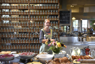 Breakfast at Villa Augustus in Dordrecht